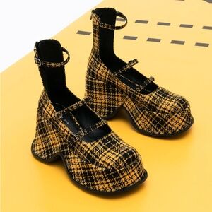 Charles & Keith Plaid Platform Heels - 9 - NWT